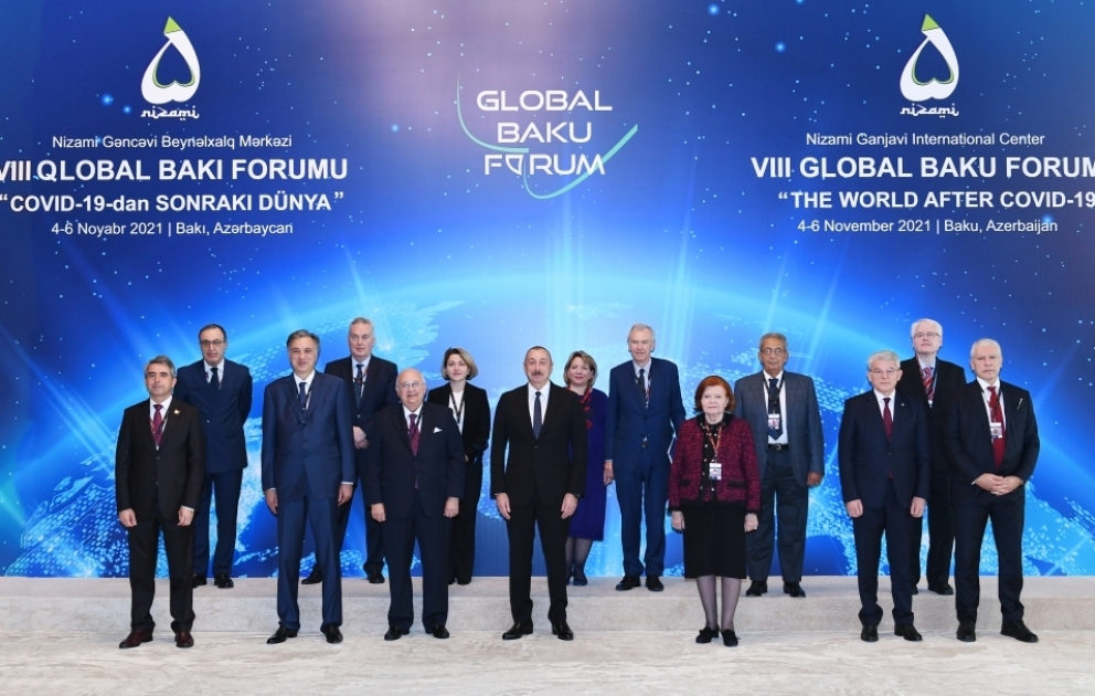 VIII Qlobal Bakı Forumu işə başlayıb  Azərbaycan Prezidenti İlham Əliyev Forumun açılış mərasimində iştirak edib YENİLƏNİB -2 VİDEO