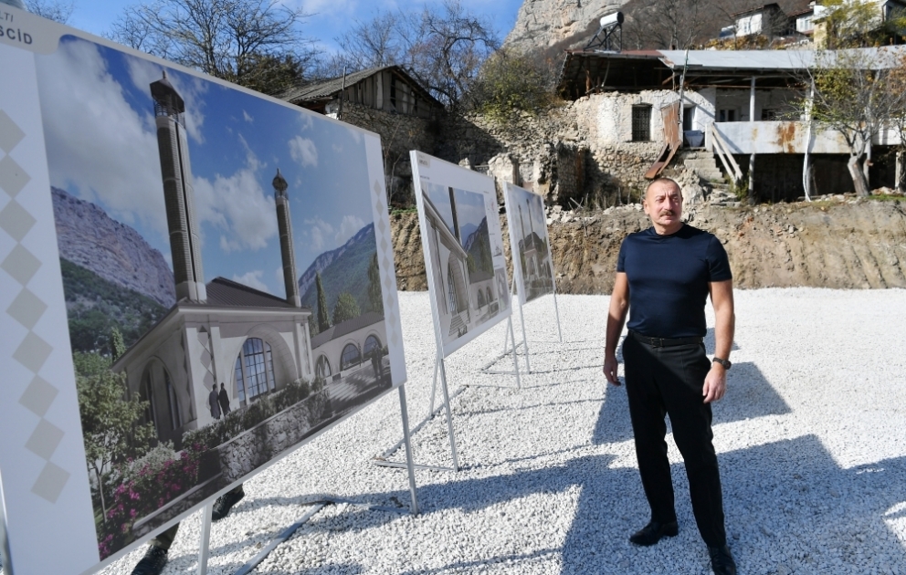 Şuşada Daşaltı məscidinin təməli qoyulub VİDEO
