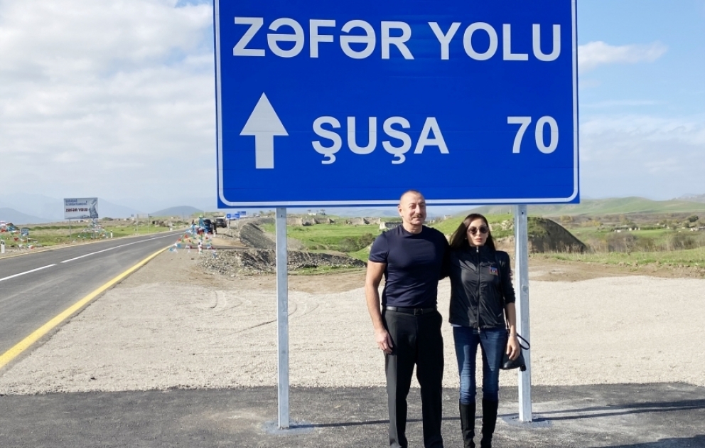 Prezident İlham Əliyev və birinci xanım Mehriban Əliyeva Zəfər yolunun açılışında iştirak ediblər VİDEO