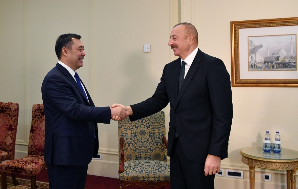 Azərbaycan Prezidenti İlham Əliyev İstanbulda Qırğızıstan Prezidenti Sadır Japarovla görüşüb YENİLƏNİB VİDEO