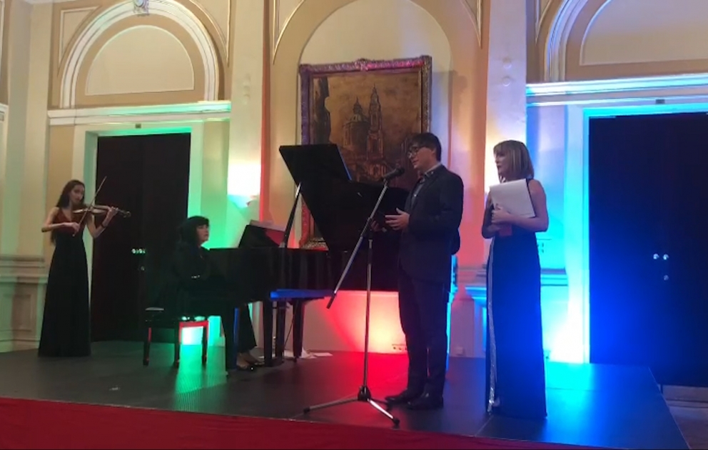 Praqada Zəfər Gününə həsr edilmiş konsert olub VİDEO