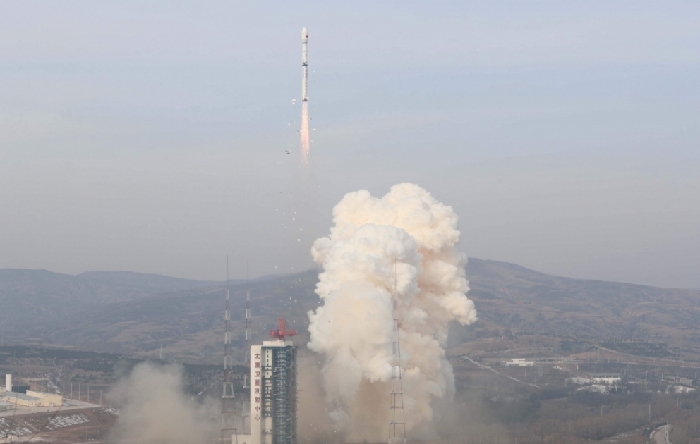 Китай успешно запустил спутник "Гаофэнь-11 03", используемый для предупреждения стихийных бедствий ВИДЕО