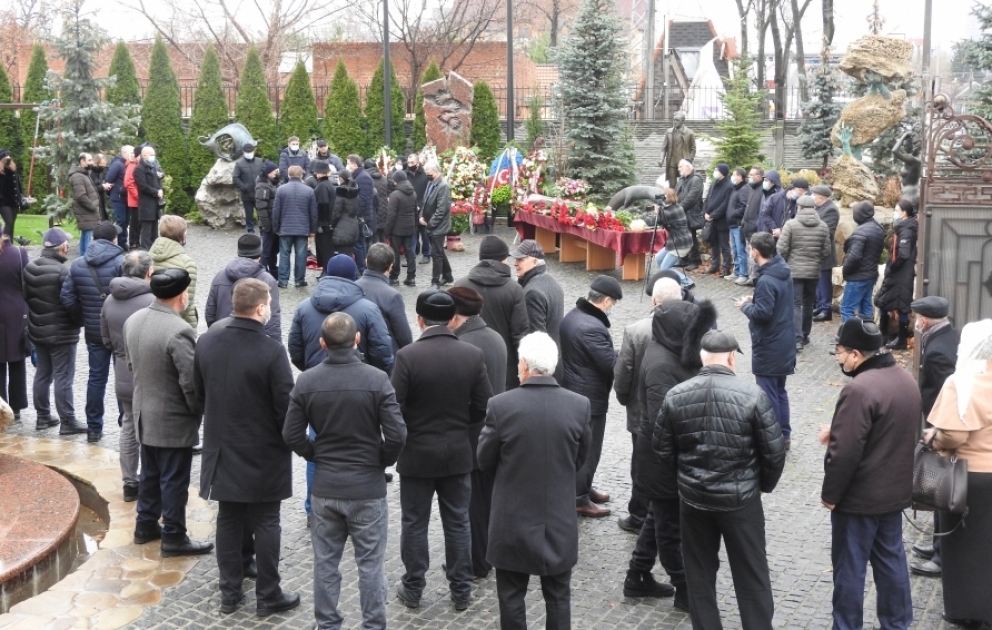 Xarkovda azərbaycanlı heykəltəraş Seyfəddin Qurbanovla vida mərasimi keçirilib VİDEO