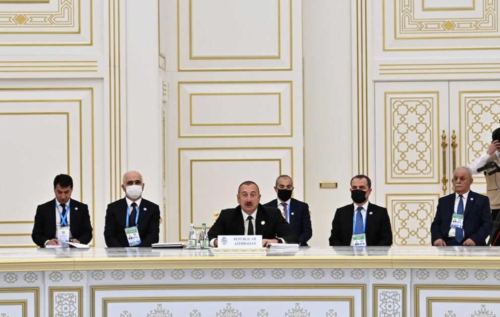 Prezident İlham Əliyev İƏT-in Zirvə Toplantısında Azərbaycanın son 18 ildə əldə etdiyi nailiyyətlərdən danışıb VİDEO