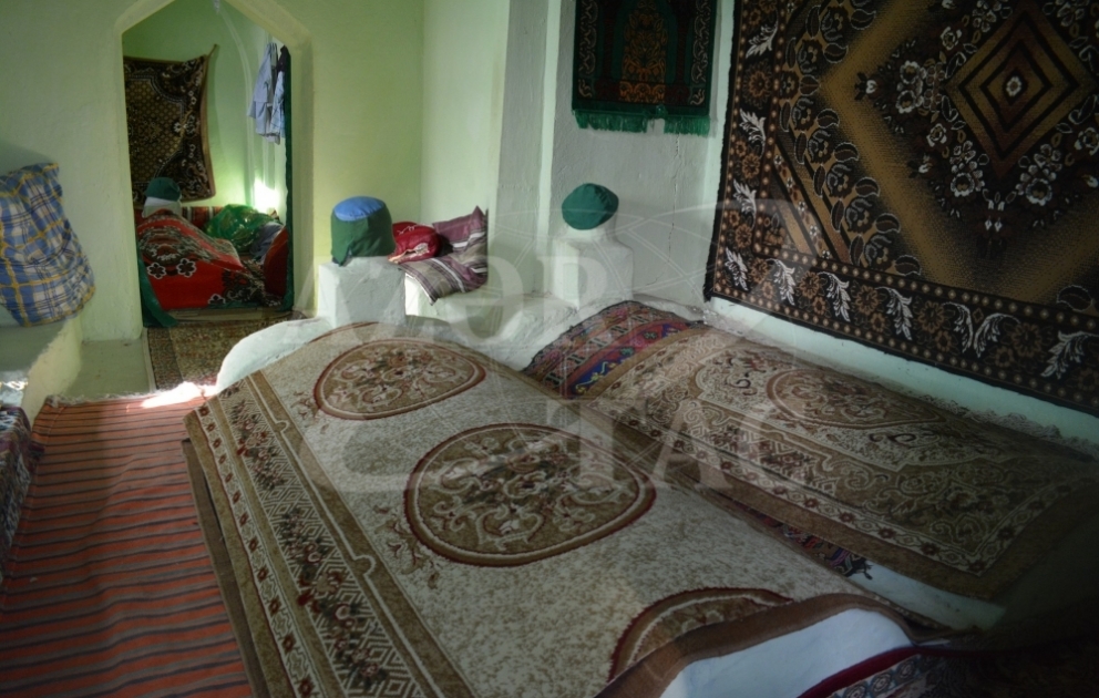 Böyük sufi filosofu Seyid Yəhya Bakuvinin müridi Şeyx Yusifin dəfn olunduğu türbə FOTO VİDEO