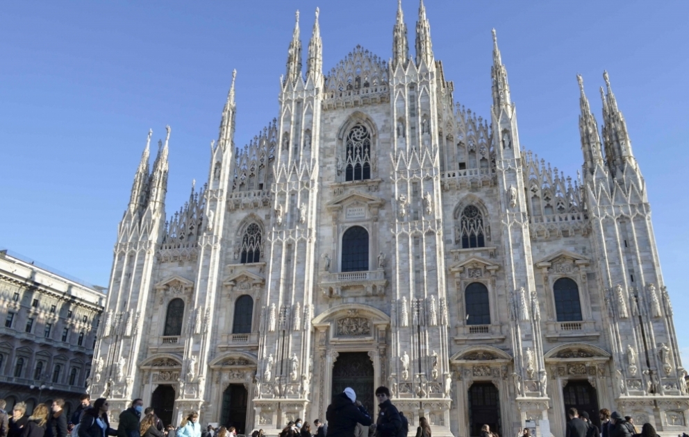 Moda paytaxtı Milan -  Fotoreportaj VİDEO