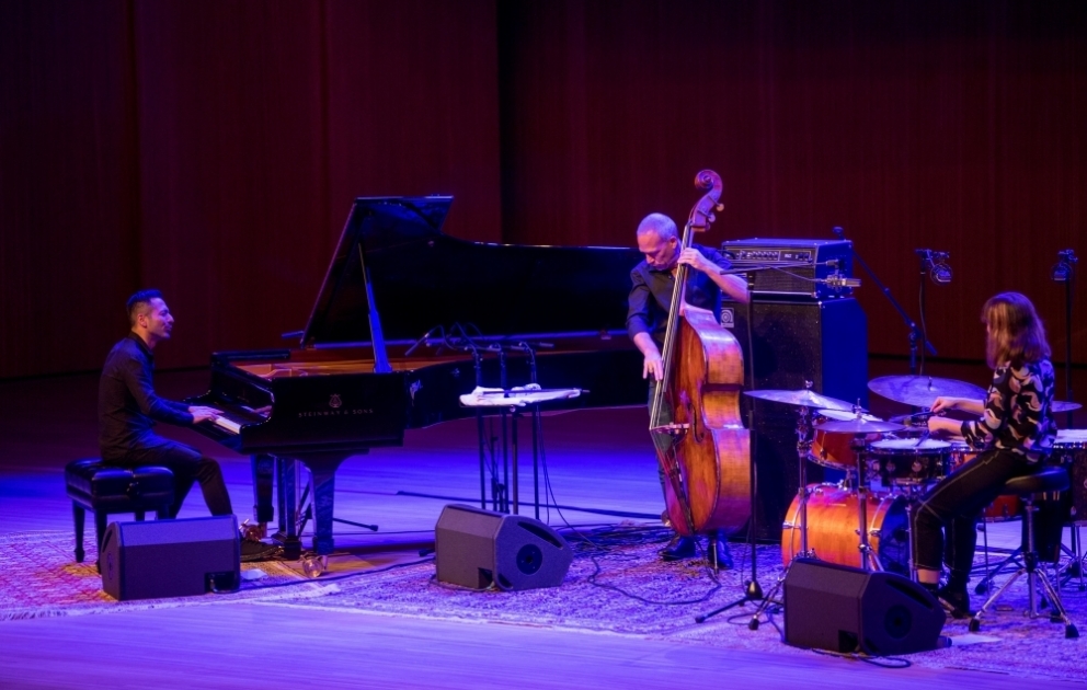 Avishai Cohen trio performs at Heydar Aliyev Center VIDEO