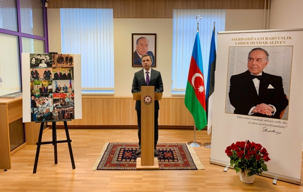Ulu öndər Heydər Əliyevin xatirəsi Estoniyada da ehtiramla anılıb VİDEO