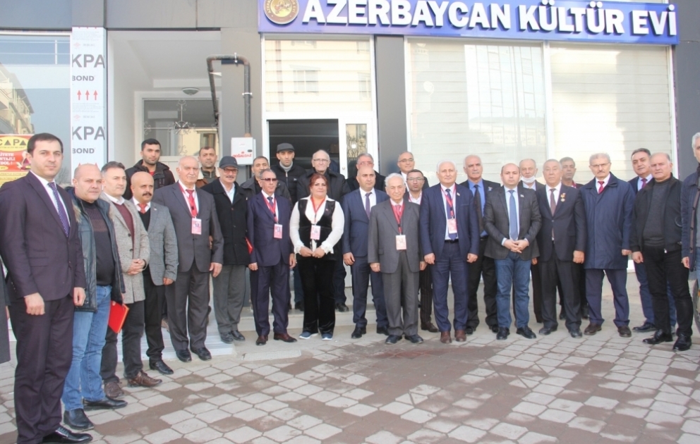 Ümummilli lider Heydər Əliyevin əziz xatirəsi Türkiyənin İğdır şəhərində ehtiramla yad edilib VİDEO