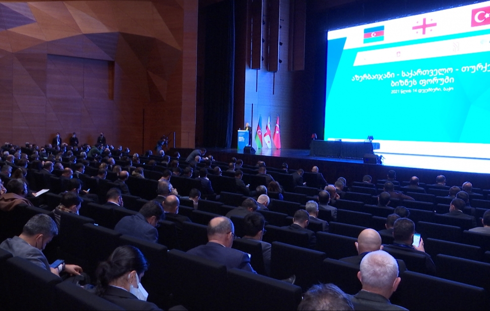 Azərbaycan-Gürcüstan-Türkiyə biznes forumunda 5 sənəd imzalanıb YENİLƏNİB VİDEO