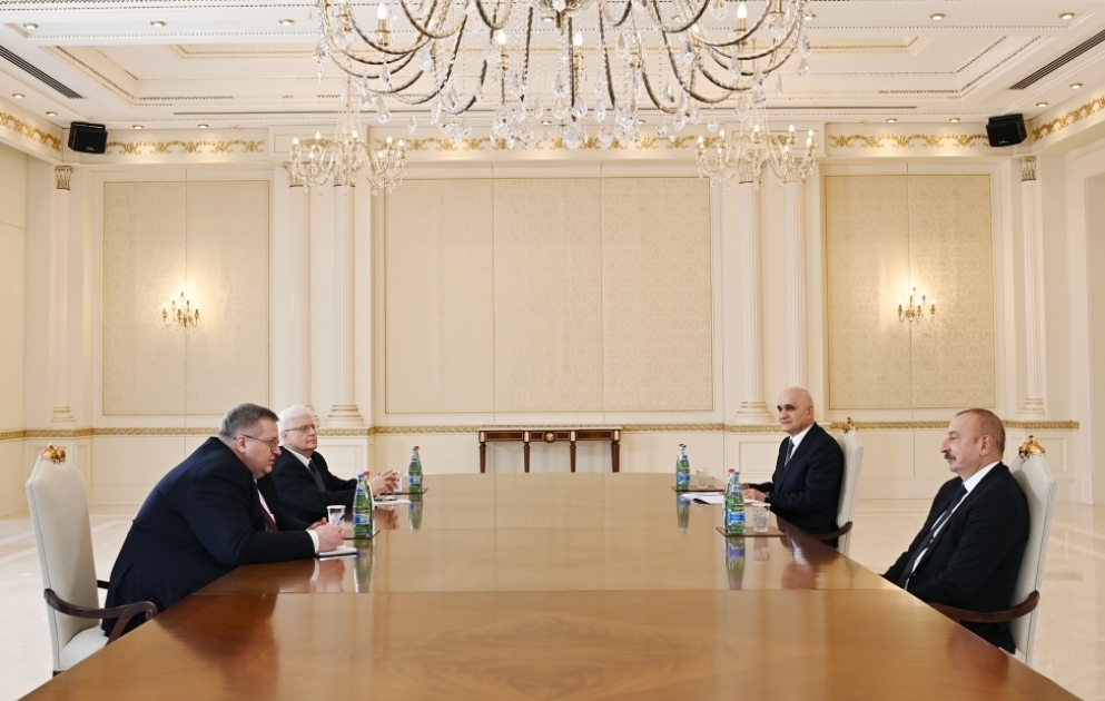 Präsident Ilham Aliyev empfängt stellvertretenden Premierminister von Russland VIDEO