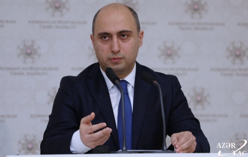 Emin Əmrullayev: Rayon təhsil şöbələri tam ləğv olunmur VİDEO