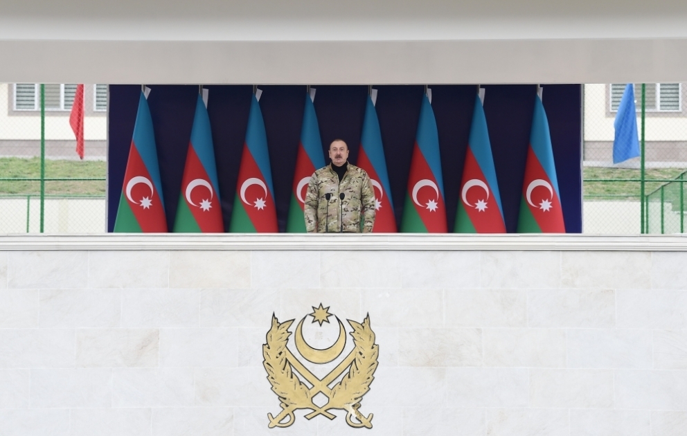 Präsident Ilham Aliyev zu Besuch in Siedlung Hadrud VIDEO