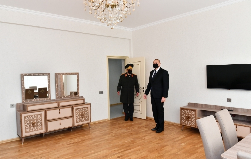 De nouveaux appartements mis à la disposition des militaires Le président Ilham Aliyev a pris connaissance des conditions créées dans les appartements VIDEO