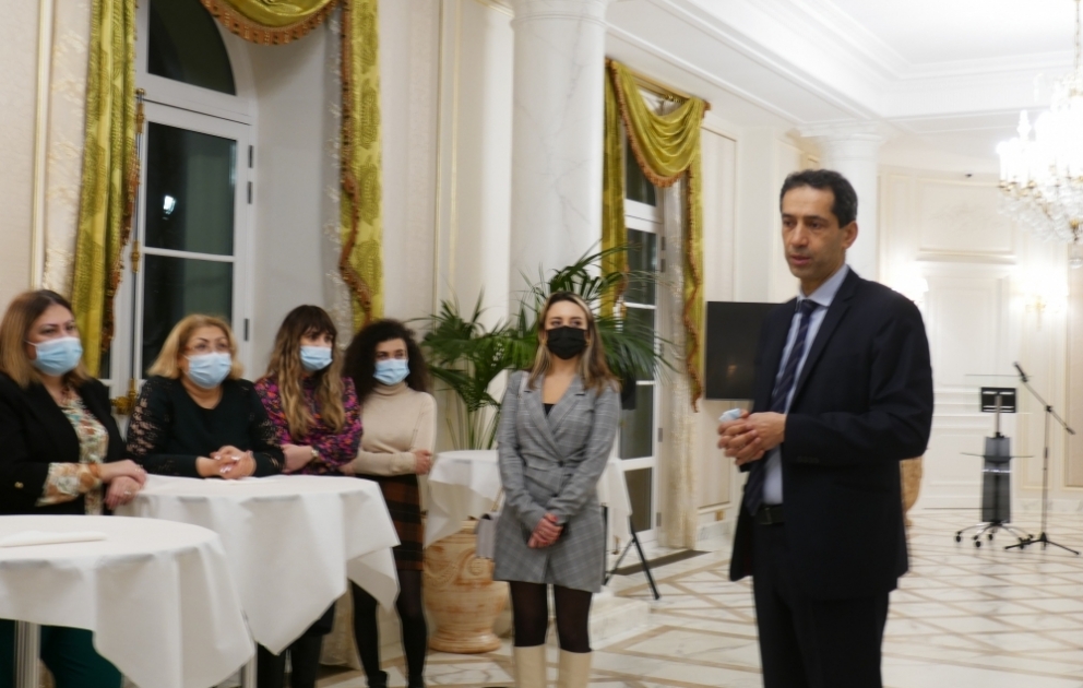 Dünya Azərbaycanlılarının Həmrəyliyi Günü Parisdə qeyd edilib VİDEO