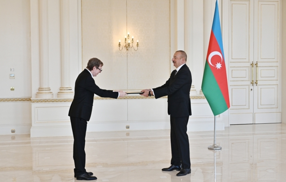President Ilham Aliyev received credentials of incoming ambassador of Algeria VIDEO
