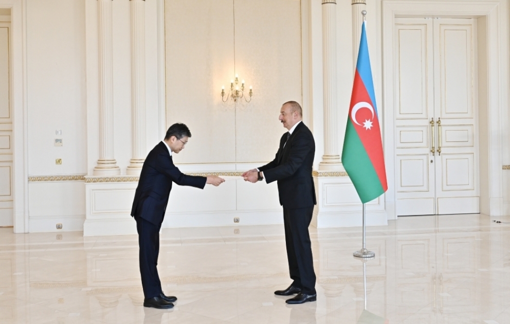 President Ilham Aliyev received credentials of incoming ambassador of Republic of Korea VIDEO