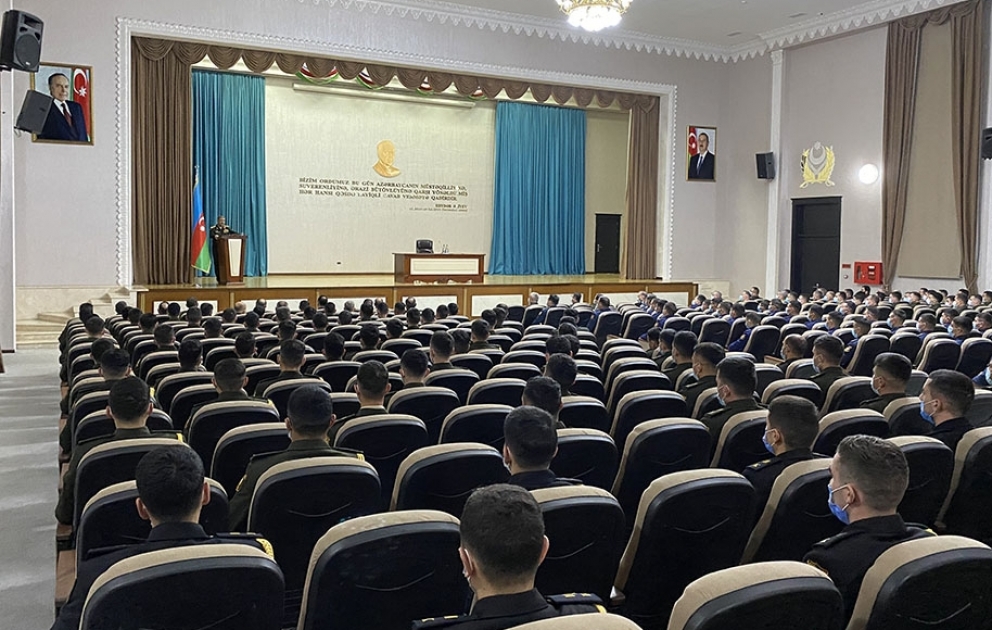 Azerbaijani Defense Minister meets with military personnel of Azerbaijan Military Academy VIDEO