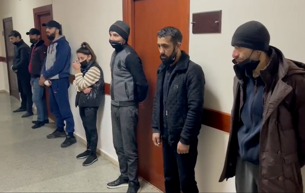 Abşeron rayonunda narkotik vasitələrin qanunsuz dövriyyəsi ilə məşğul olan səkkiz nəfər saxlanılıb VİDEO
