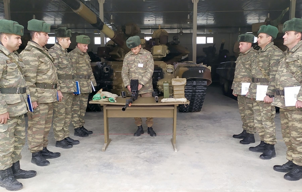 Training sessions held with commanders of companies, Defense Ministry VIDEO