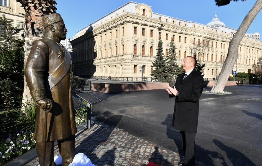 Президент Ильхам Алиев принял участие в открытии памятника меценату Гаджи Зейналабдину Тагиеву в Баку ОБНОВЛЕНО ВИДЕО