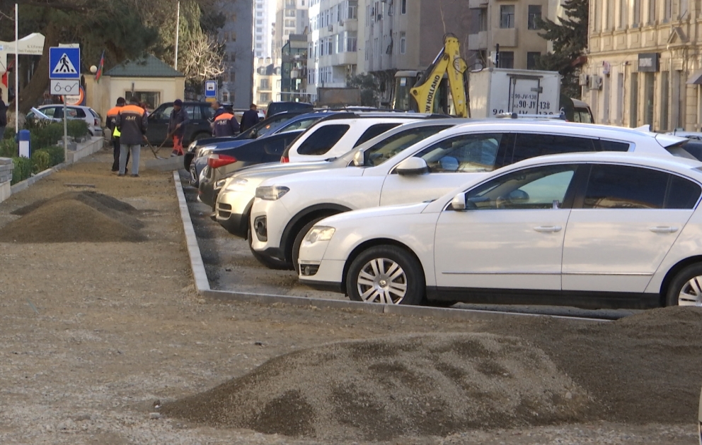 Paytaxtda parklanma ilə bağlı pilot layihəyə başlanılır VİDEO