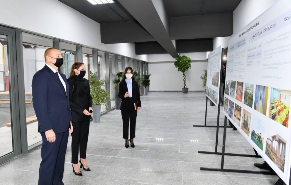 Präsident Ilham Aliyev und First Lady Mehriban Aliyeva weihen neu gebauten Lehr- und Dienstleistungskomplex ein VIDEO