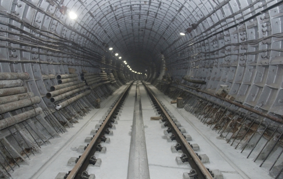 Metronun “Cəfər Cabbarlı” stansiyasının daha bir yolunun infrastrukturu yenilənir VİDEO