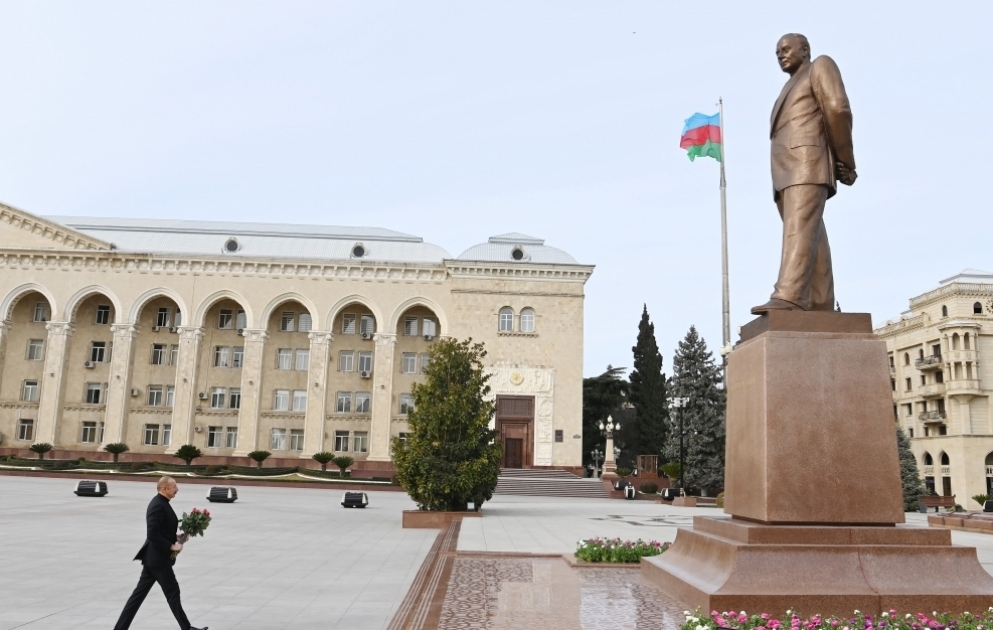 Prezident İlham Əliyev Gəncə şəhərində səfərdə olub VİDEO