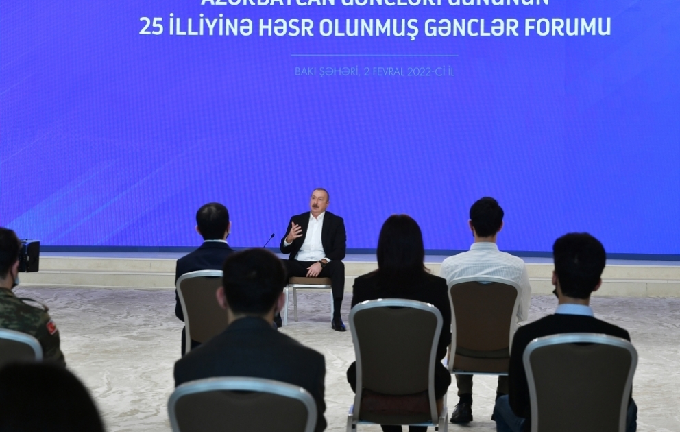 Azərbaycan Prezidenti: Müharibədə iştirak etmiş və qəhrəmanlıq göstərmiş gənclər öz əməlləri ilə yeni yetişən nəsil üçün də nümunə olmalıdırlar VİDEO