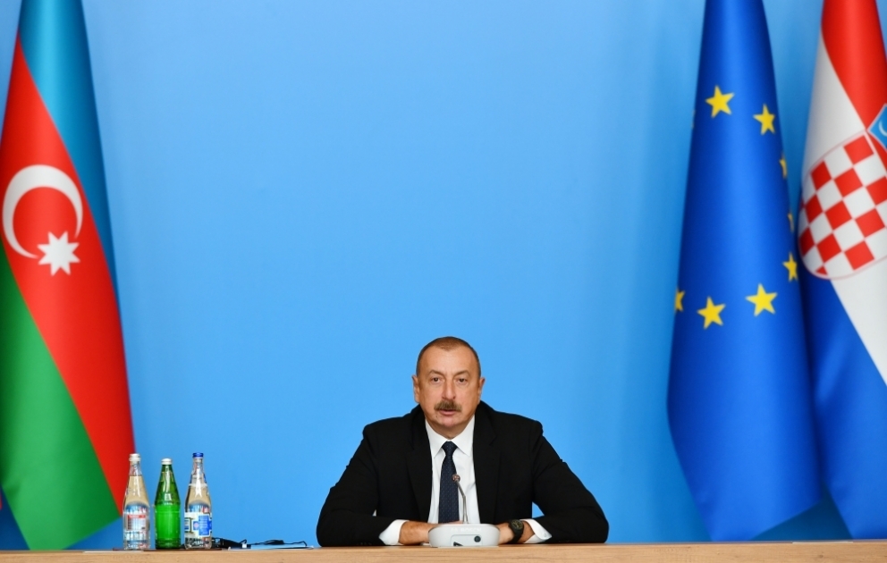 Bakou accueille la 8e réunion ministérielle du Conseil consultatif du Corridor gazier méridional  Le président azerbaïdjanais Ilham Aliyev est présent à la réunion VIDEO