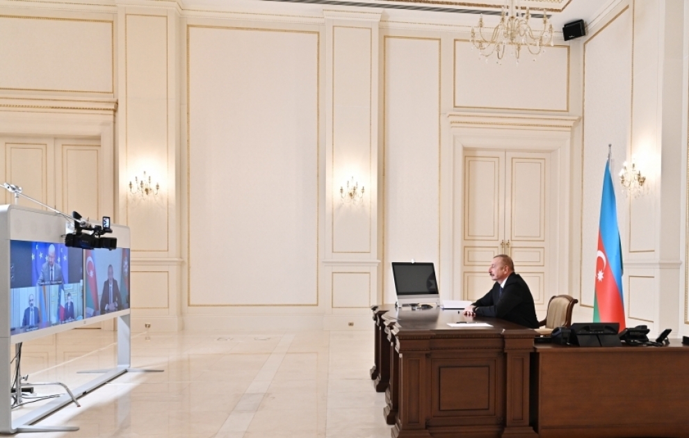Präsident Ilham Aliyev, Frankreichs Präsident, Präsident des Europäischen Rates und Armeniens Premierminister treffen sich im Videoformat VIDEO