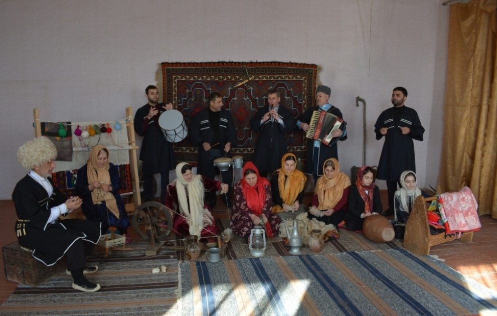 Ləzgilərin qədim iməcilik adətlərini təbliğ edən “Mel” folklor ansamblı VİDEO