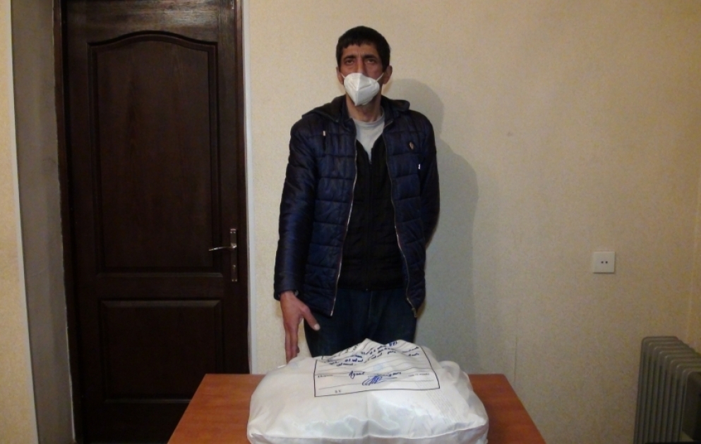 İmişlidə saxlanılan şəxsdən 5 kiloqramdan artıq narkotik vasitələr götürülüb VİDEO