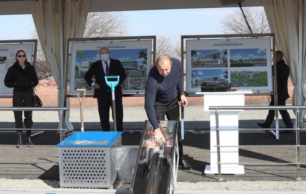 Präsident Ilham Aliyev legt Grundstein für zentrales Rayonkrankenhaus in Aghdam VIDEO