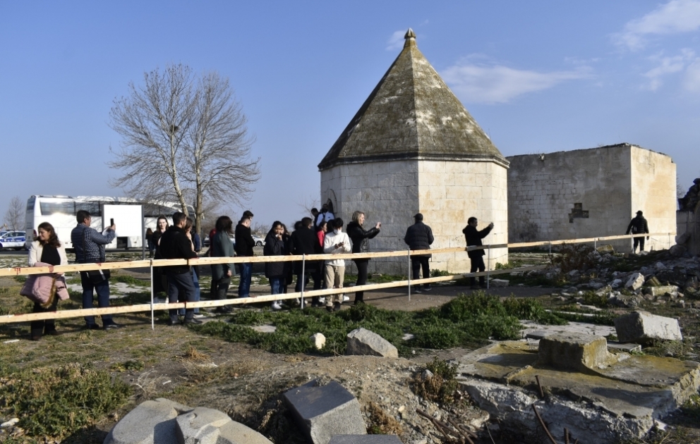 Beynəlxalq Multikulturalizm Qış Məktəbinin iştirakçıları Ağdamda ermənilərin törətdiyi vəhşiliklərlə tanış olublar VİDEO