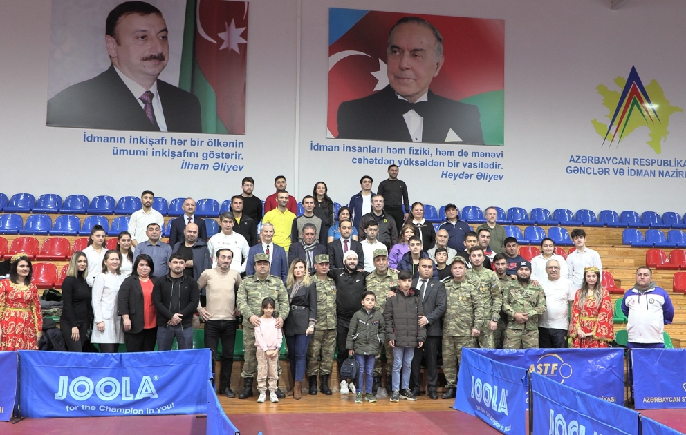 “İlhamlı qələbələr” adlı idman festivalı çərçivəsində təşkil edilən stolüstü tennis üzrə turnirin açılış mərasimi olub VİDEO