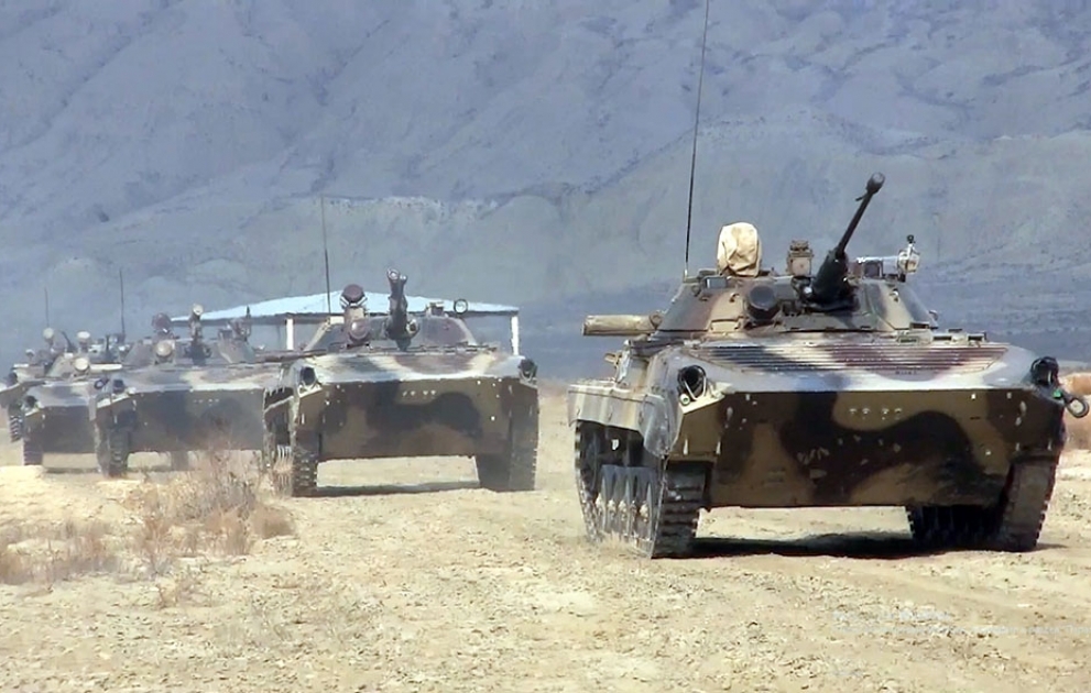Armored vehicles crews carried out practical training exercises, Defense Ministry VIDEO