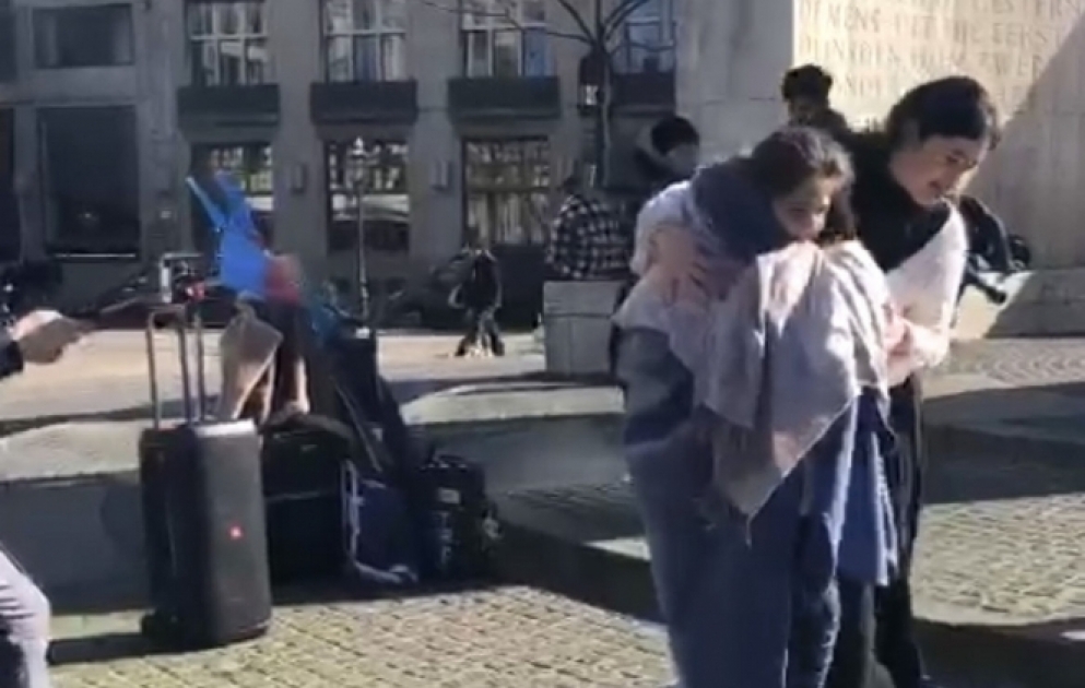 Amsterdam mərkəzi meydanında Xocalı soyqırımını əks etdirən pantomima tamaşa təqdim olunub VİDEO