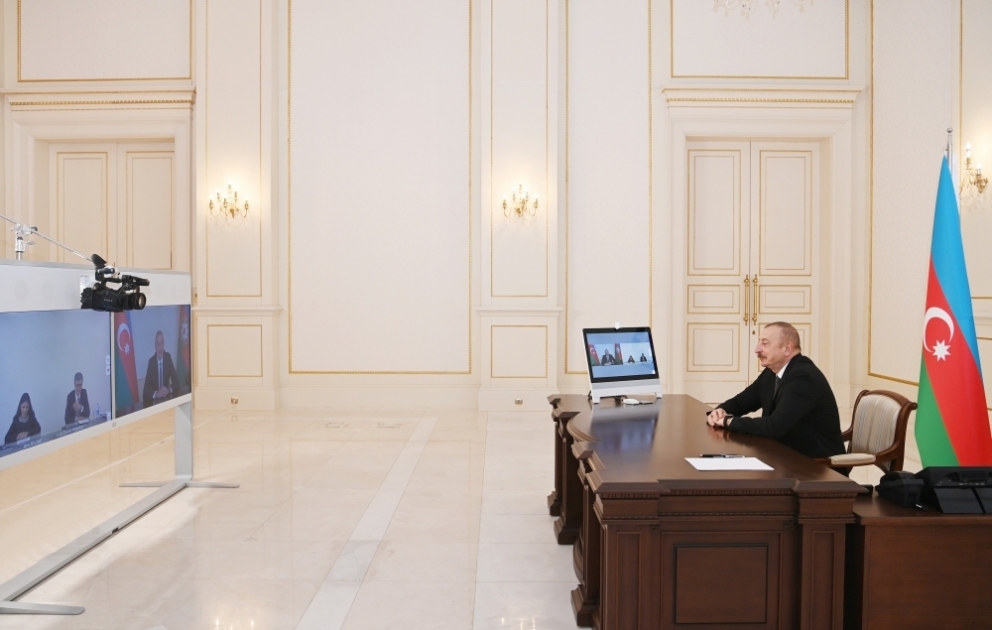Präsident Ilham Aliyev empfängt rumänischen Energieminister im Videoformat VIDEO