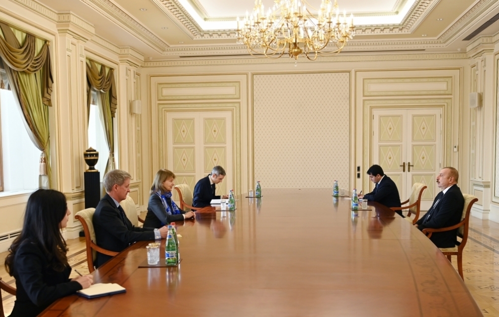 Präsident Ilham Aliyev empfängt Handelsbeauftragte des britischen Premierministers für Aserbaidschan VIDEO