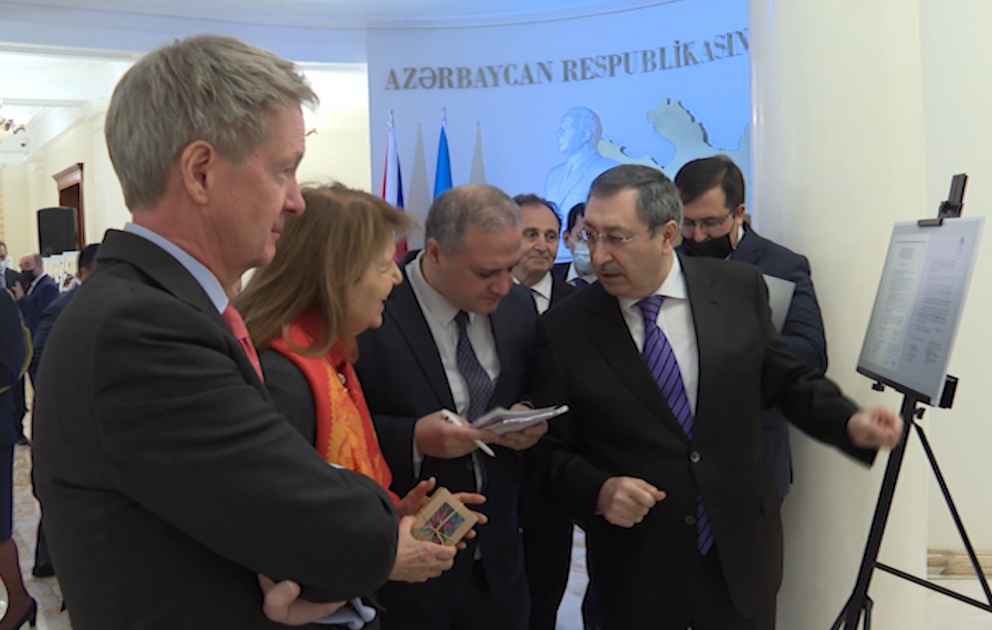 Azərbaycan ilə Böyük Britaniya arasında diplomatik münasibətlərin qurulmasının 30-cu ildönümü qeyd olunub VİDEO