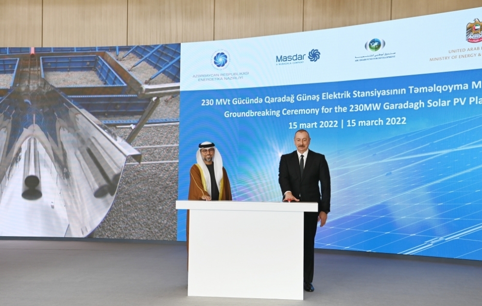 Präsident Ilham Aliyev nimmt an der Grundsteinlegung für Solarkraftwerk “Garadagh” teil VIDEO