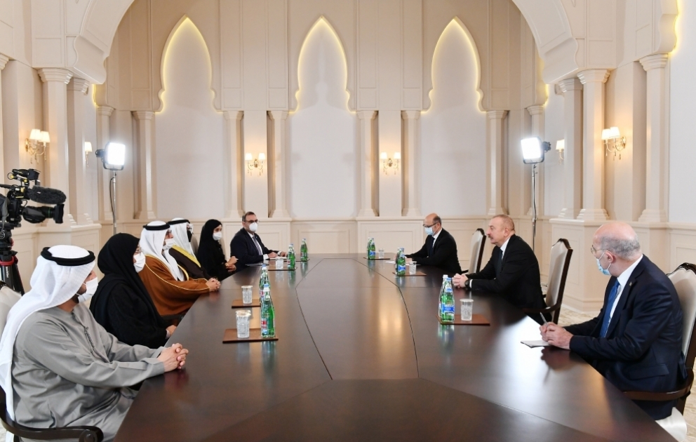 Präsident Ilham Aliyev empfängt VAE-Delegation VIDEO