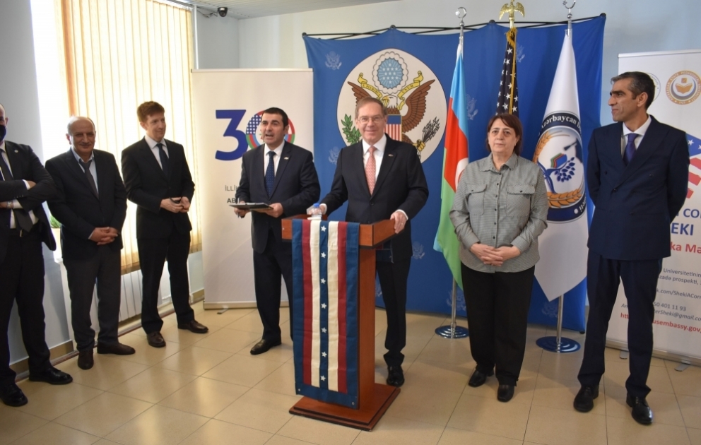 Azərbaycan Dövlət Pedaqoji Universitetinin Şəki filialında “Amerika guşəsi” açılıb VİDEO