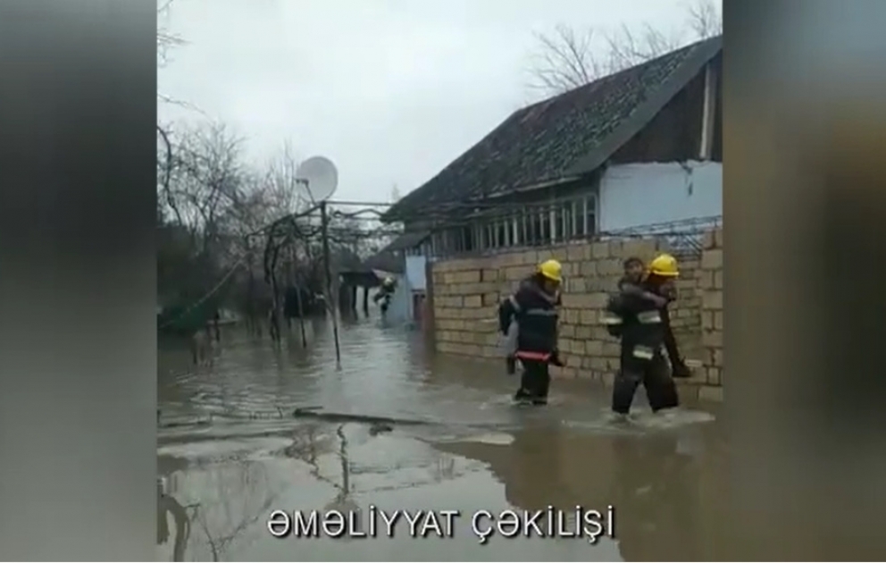FHN: Ötən sutka kəskin hava şəraitinin törətdiyi fəsadların aradan qaldırılması istiqamətində işlər davam etdirilib VİDEO