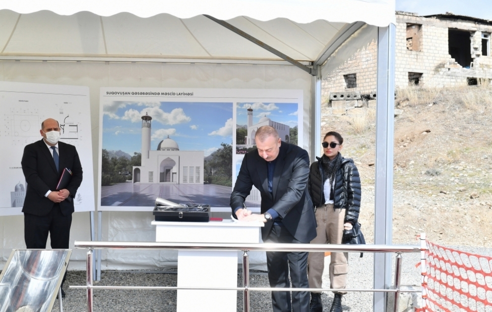 In Siedlung Sugovuschan wird neue zweistöckige Moschee gebaut VIDEO