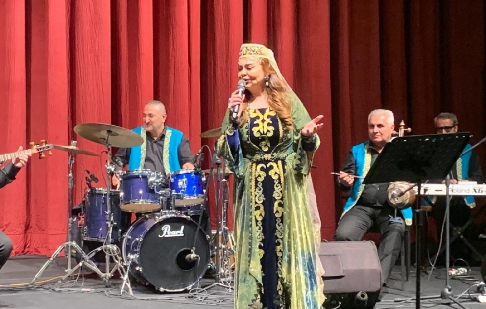 İstanbulda Azərbaycanın Xalq artisti Nəzakət Teymurovanın konserti keçirilib VİDEO