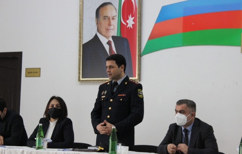 Astara polisi şagirdlərin iştirakı ilə maarifləndirici görüş keçirib VİDEO