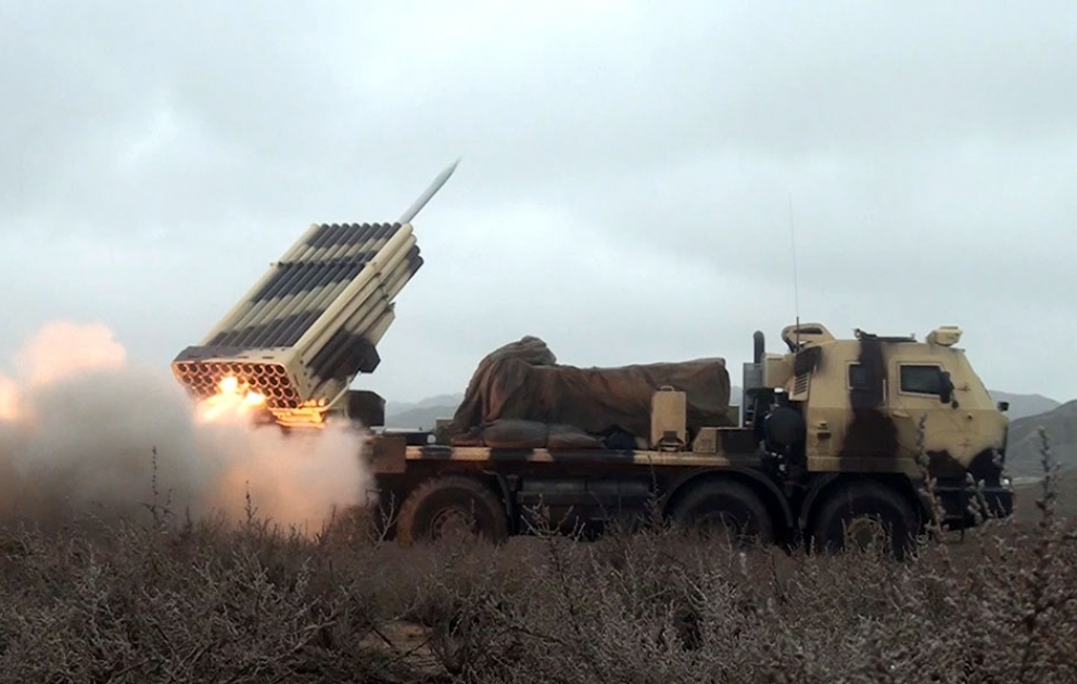 Ракетные и артиллерийские подразделения выполнили огневые задачи ВИДЕО